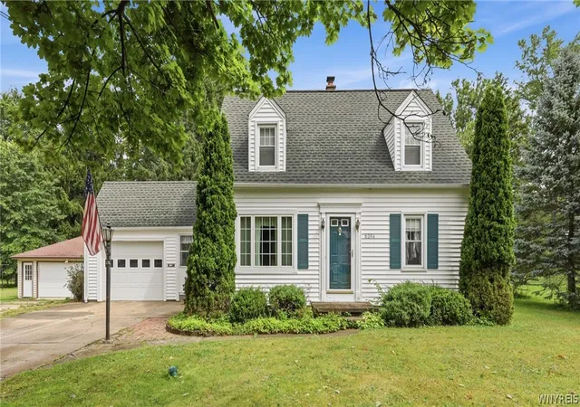 Photo 1 of Single family home for sale at 6394 Armor Duells Rd, Orchard Park, NY 14127 | MLS# B1703974 | Listing updated on 2026-09-04