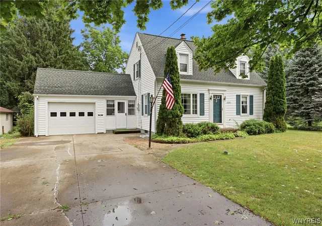 Photo 2 of Single family home for sale at 6394 Armor Duells Rd, Orchard Park, NY 14127 | MLS# B1703974 | Listing updated on 2026-09-04