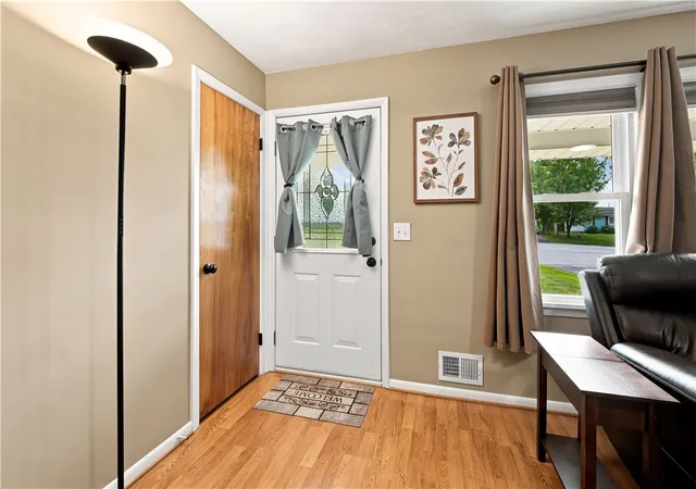 Photo 2 of Sale Pending at 84 Orchard Hills Dr, Spencerport, NY 14559 | MLS# R1703833 | Listing updated on 2026-08-25