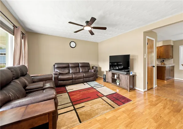 Photo 3 of Sale Pending at 84 Orchard Hills Dr, Spencerport, NY 14559 | MLS# R1703833 | Listing updated on 2026-08-25