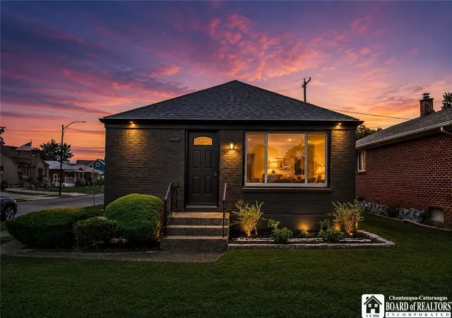Photo 1 of Sale Pending at 3356 Elmwood Ave, Buffalo, NY 14217 | MLS# R1703251 | Listing updated on 2026-08-21