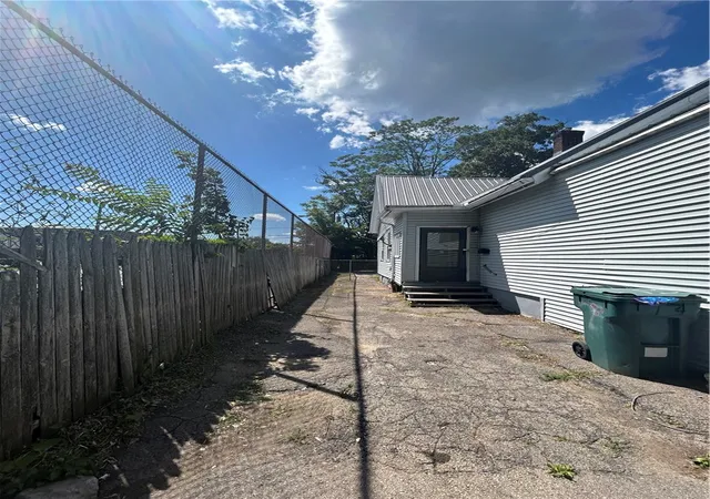 Photo 2 of Single family home for sale at 1001 Joseph Ave, Rochester, NY 14621 | MLS# R1702682 | Listing updated on 2026-08-05