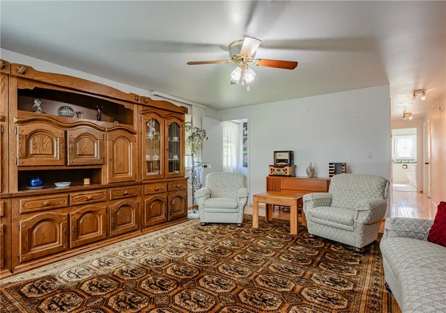Photo 3 of Sale Pending at 595 Erie Sta Rd, West Henrietta, NY 14586 | MLS# R1703970 | Listing updated on 2026-08-14