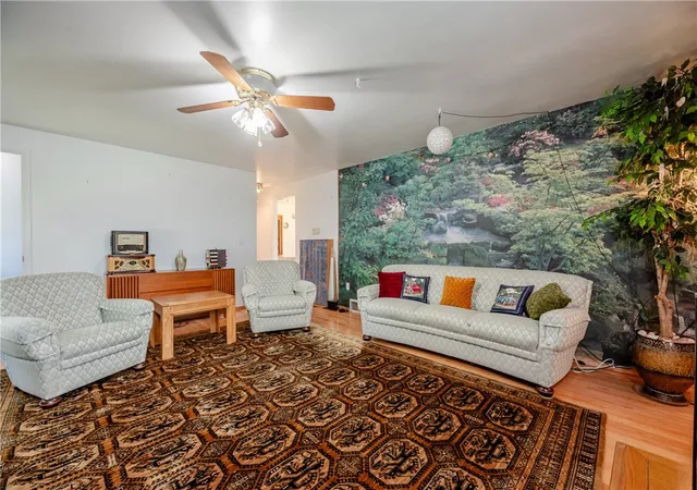Photo 4 of Sale Pending at 595 Erie Sta Rd, West Henrietta, NY 14586 | MLS# R1703970 | Listing updated on 2026-08-14