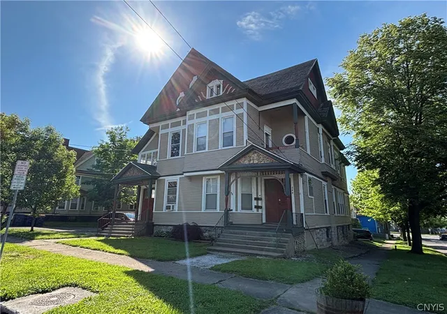 Photo 3 of Multi family home for sale at 200 Howard St, Syracuse, NY 13203 | MLS# S1703050 | Listing updated on 2026-08-05