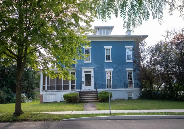 Photo 3 of Sale Pending at 201 Scott St, Newark, NY 14513 | MLS# R1702198 | Listing updated on 2026-08-30