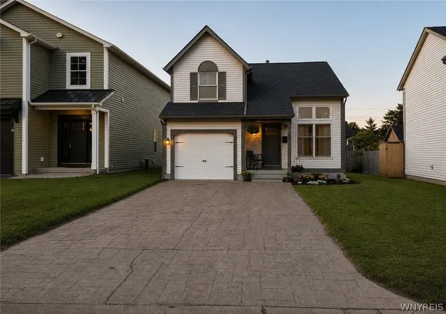 Photo 3 of Sale Pending at 20 Madison Ter, Rochester, NY 14617 | MLS# B1703718 | Listing updated on 2026-08-27