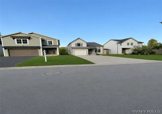 Photo 4 of Sale Pending at 20 Madison Ter, Rochester, NY 14617 | MLS# B1703718 | Listing updated on 2026-08-27