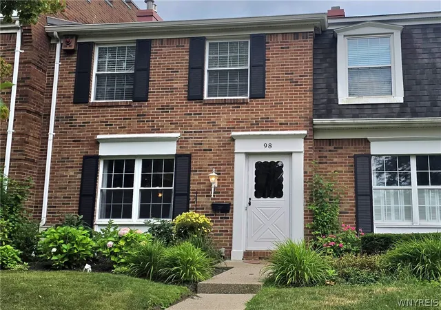 Photo 1 of Sale Pending at 98 Hickory Hl Rd, Buffalo, NY 14221 | MLS# B1704360 | Listing updated on 2026-08-28