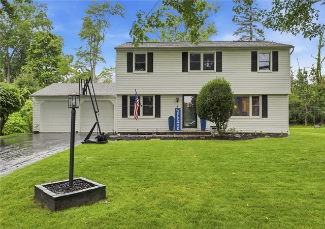 Photo 1 of Sale Pending at 9 Buckwheat Dr, Fairport, NY 14450 | MLS# R1704181 | Listing updated on 2026-09-02