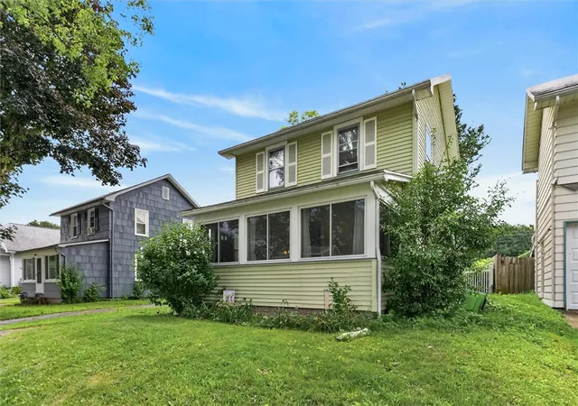 Photo 2 of Sale Pending at 77 Bayton Dr, Rochester, NY 14622 | MLS# R1703933 | Listing updated on 2026-08-25