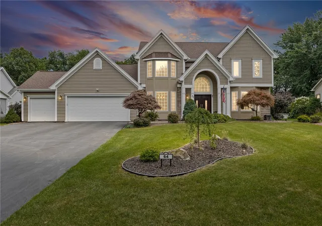 Photo 2 of Sale Pending at 64 Wakecliffe Dr, Rochester, NY 14616 | MLS# R1704166 | Listing updated on 2026-08-12