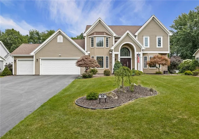 Photo 3 of Sale Pending at 64 Wakecliffe Dr, Rochester, NY 14616 | MLS# R1704166 | Listing updated on 2026-08-12