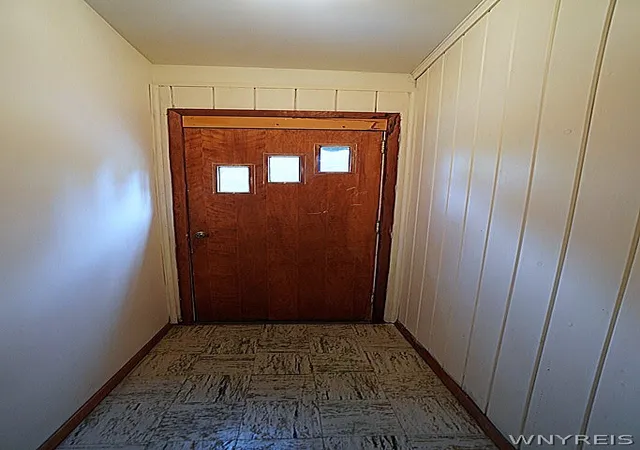 Photo 4 of Sale Pending at 209 Sommer St, North Tonawanda, NY 14120 | MLS# B1703995 | Listing updated on 2026-08-25