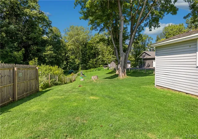 Photo 3 of Sale Pending at 7663 Van Buren Rd, Baldwinsville, NY 13027 | MLS# S1704299 | Listing updated on 2026-08-10