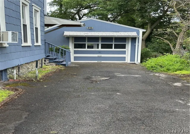 Photo 3 of Sale Pending at 328 Grant Ave, Syracuse, NY 13207 | MLS# S1704354 | Listing updated on 2026-08-24