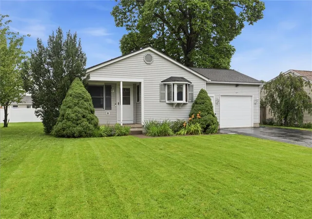 Photo 1 of Sale Pending at 198 Mercer Ave, Rochester, NY 14606 | MLS# R1704238 | Listing updated on 2026-08-13