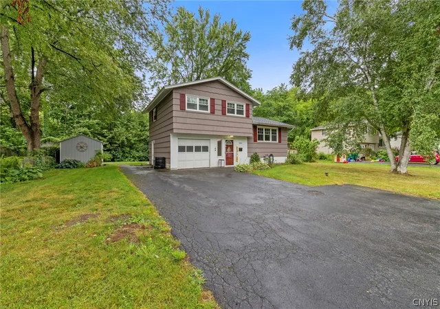Photo 2 of Sale Pending at 203 Wells Ave W, Syracuse, NY 13212 | MLS# S1701941 | Listing updated on 2026-08-11
