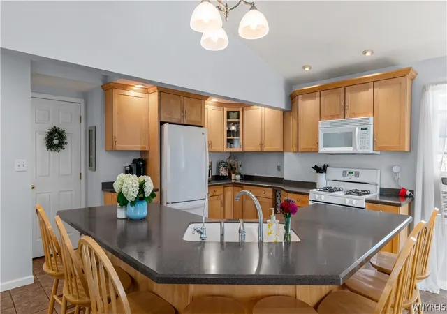 Photo 4 of Sale Pending at 45 Claremont Ave, Town Of Tonawanda, NY 14223 | MLS# B1704386 | Listing updated on 2026-08-24