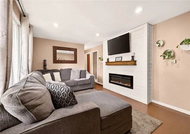 Photo 4 of Sale Pending at 74 Vinal Ave, Rochester, NY 14609 | MLS# R1704517 | Listing updated on 2026-08-13