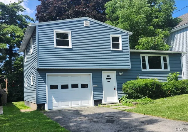 Photo 1 of Single family home for sale at 317 E Glen Ave, Syracuse, NY 13205 | MLS# S1704565 | Listing updated on 2026-08-05