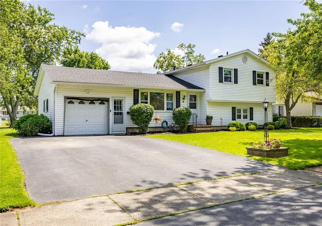 Photo 1 of Sale Pending at 14 Debby Ln, Rochester, NY 14606 | MLS# R1704560 | Listing updated on 2026-08-13