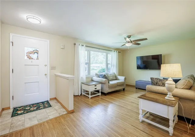 Photo 3 of Sale Pending at 14 Debby Ln, Rochester, NY 14606 | MLS# R1704560 | Listing updated on 2026-08-13