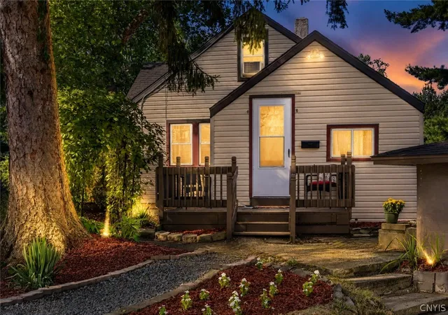 Photo 1 of Sale Pending at 107 Ivon Dr, Syracuse, NY 13212 | MLS# S1702012 | Listing updated on 2026-09-03