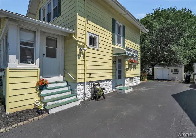 Photo 2 of Sale Pending at 811 91st Street, Niagara Falls, NY 14304 | MLS# B1704278 | Listing updated on 2026-08-13