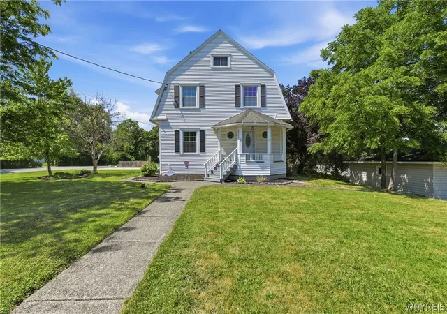 Photo 1 of Sale Pending at 2545 Amsdell Rd, Hamburg, NY 14075 | MLS# B1704305 | Listing updated on 2026-08-26