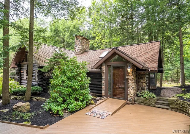 Photo 1 of Sale Pending at 5940 Herman Hl Rd, Orchard Park, NY 14127 | MLS# B1703640 | Listing updated on 2026-08-31