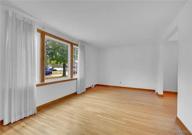 Photo 3 of Sale Pending at 660 Moore Ave, Buffalo, NY 14223 | MLS# B1704629 | Listing updated on 2026-09-01