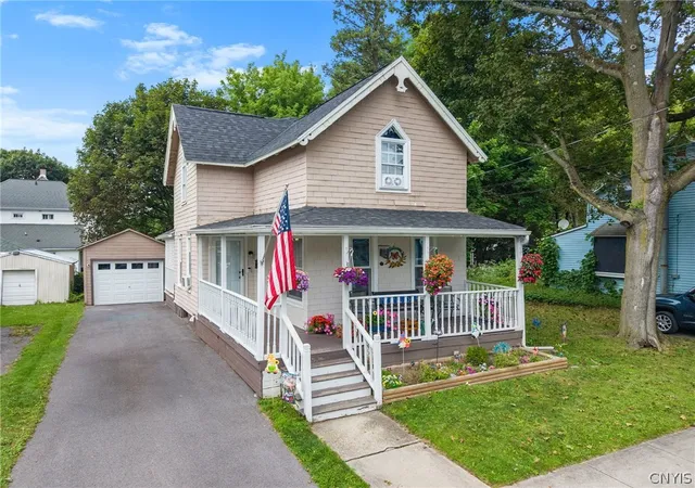 Photo 1 of Single family home for sale at 39 Morris St, Auburn, NY 13021 | MLS# S1702739 | Listing updated on 2026-09-05