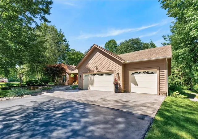Photo 2 of Sale Pending at 141 Dean Rd, Spencerport, NY 14559 | MLS# R1704668 | Listing updated on 2026-09-09