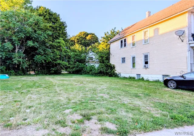 Photo 2 of Sale Pending at 50 Girard Pl, Buffalo, NY 14211 | MLS# B1703751 | Listing updated on 2026-08-19