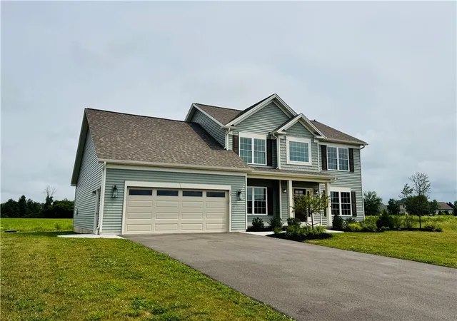 Photo 3 of Single family home for sale at 155 Jade Crk Dr, Hilton, NY 14468 | MLS# R1704365 | Listing updated on 2026-08-05