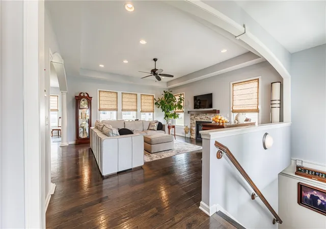 Listing Photo 5 - Condo for sale in building located at 215 Bretlyn Cir, Rochester, NY 14618
