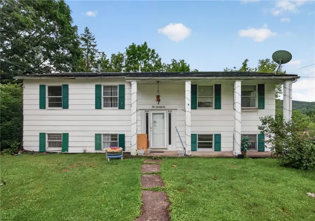 Photo 1 of Single family home for sale at 176 N Franklin St, Corning, NY 14830 | MLS# R1704598 | Listing updated on 2026-09-11