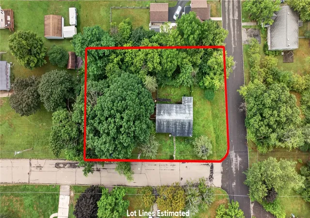 Photo 4 of Single family home for sale at 176 N Franklin St, Corning, NY 14830 | MLS# R1704598 | Listing updated on 2026-09-11