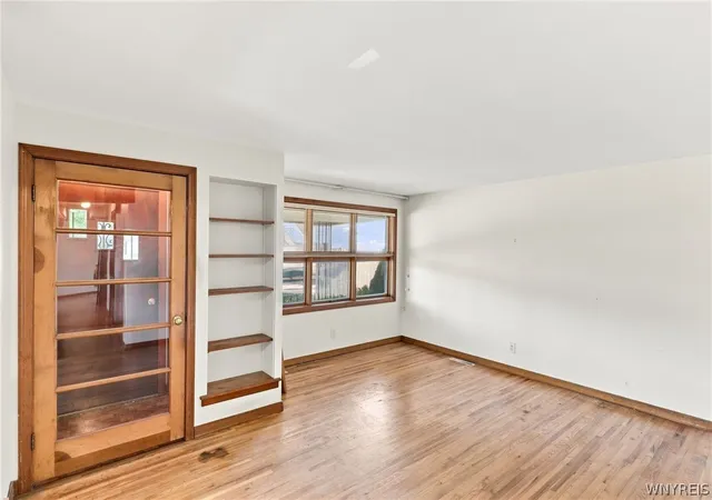 Photo 4 of Sale Pending at 415 73rd Street, Niagara Falls, NY 14304 | MLS# B1704678 | Listing updated on 2026-08-20