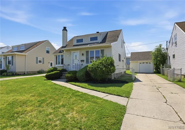 Photo 2 of Sale Pending at 279 Westfall Dr, Tonawanda, NY 14150 | MLS# B1704777 | Listing updated on 2026-08-25