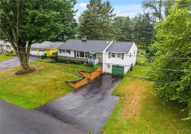 Photo 2 of Sale Pending at 129 Wadsworth Rd, Syracuse, NY 13212 | MLS# S1703685 | Listing updated on 2026-08-09