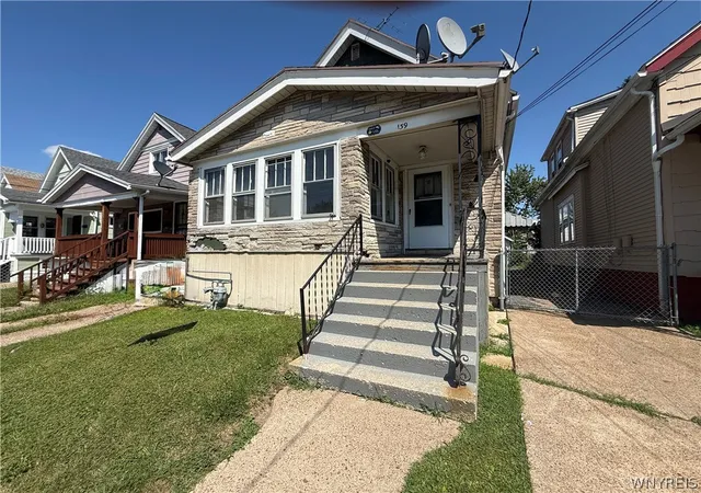 Photo 3 of Single family home for sale at 139 Freund St, Buffalo, NY 14215 | MLS# B1702947 | Listing updated on 2026-08-31