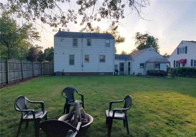 Photo 3 of Single family home for sale at 275 Capen Blvd, Buffalo, NY 14226 | MLS# B1704807 | Listing updated on 2026-08-06