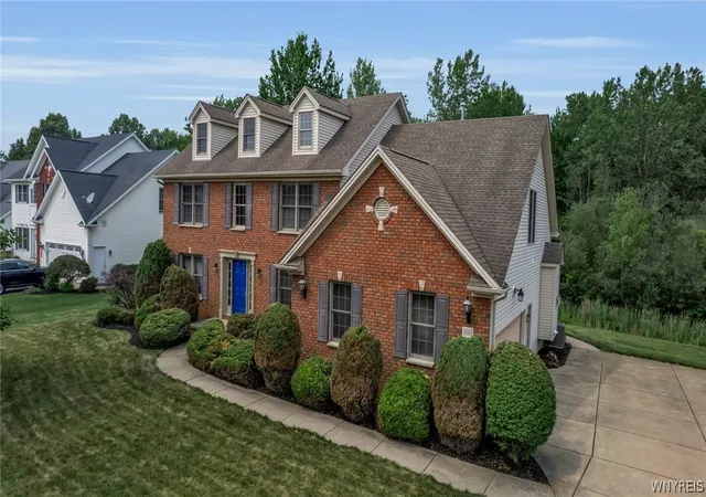 Photo 3 of Single family home for sale at 9668 Carmelo Ct, Clarence Center, NY 14032 | MLS# B1704431 | Listing updated on 2026-09-12
