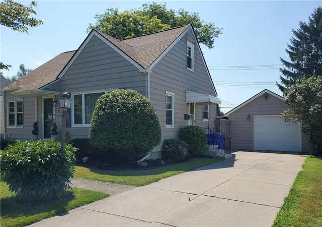 Photo 3 of Single family home for sale at 20 Emerald Dr, Buffalo, NY 14224 | MLS# R1704828 | Listing updated on 2026-08-06