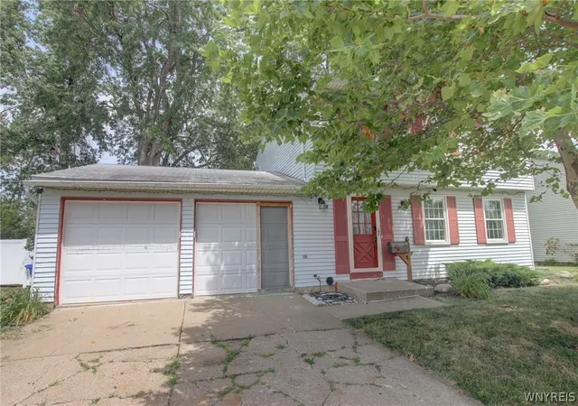 Photo 2 of Sale Pending at 115 Theresa Ct, Buffalo, NY 14224 | MLS# B1704559 | Listing updated on 2026-08-25