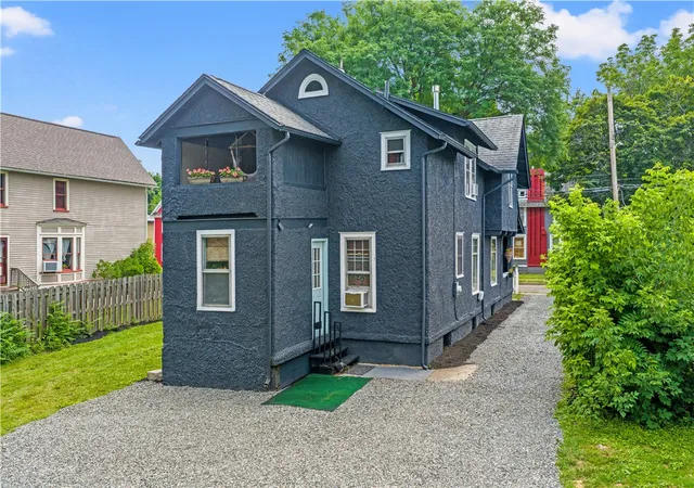 Photo 2 of Single family home for sale at 372 W Gray St, Elmira, NY 14905 | MLS# R1702595 | Listing updated on 2026-09-14