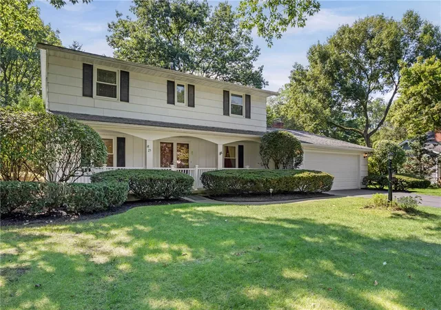 Photo 3 of Sale Pending at 25 Valley Green Dr, Penfield, NY 14526 | MLS# R1703582 | Listing updated on 2026-08-26