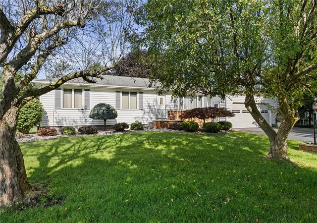 Photo 2 of Sale Pending at 72 Ann Marie Dr, Rochester, NY 14606 | MLS# R1703723 | Listing updated on 2026-08-15